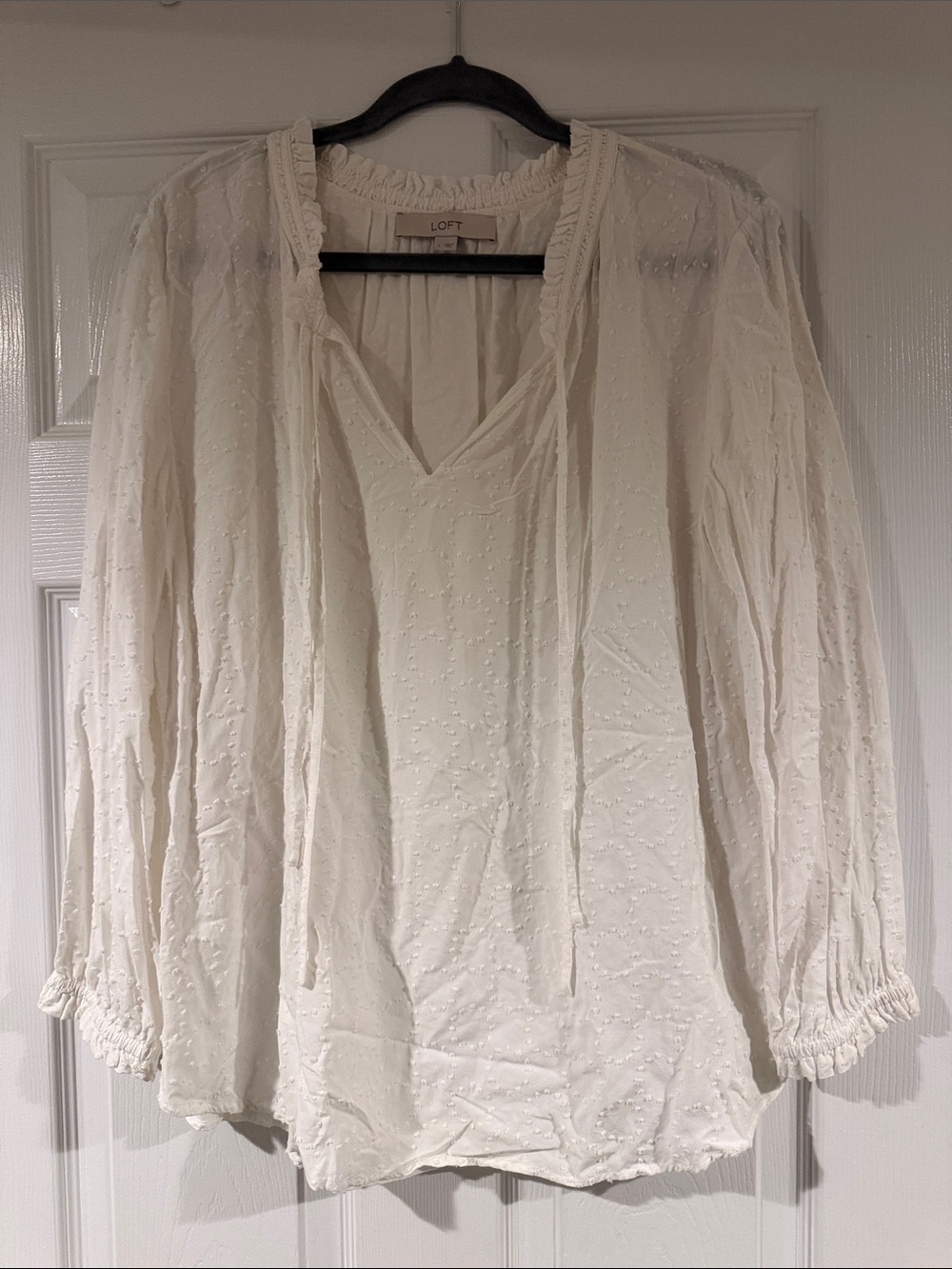 LOFT Cream Lightweight Textured V-Neck Blouse LG